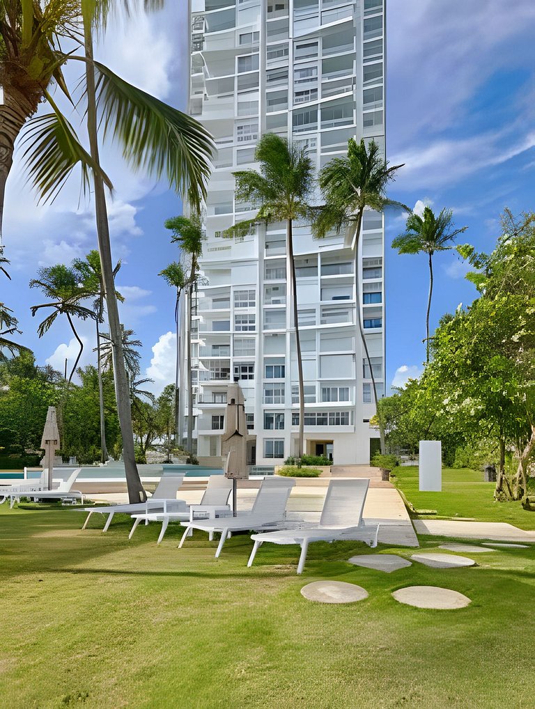 Caribbean Life Paradise,1BDRM & BBQ Beachfront Apt