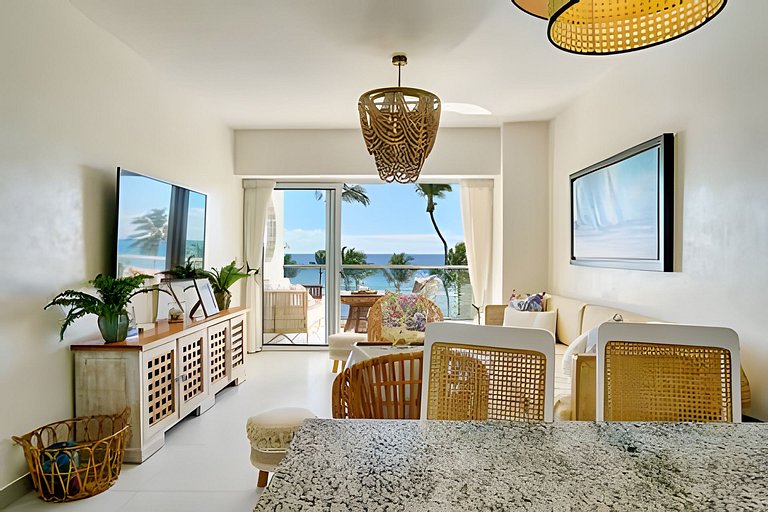 Caribbean Life Paradise,1BDRM & BBQ Beachfront Apt