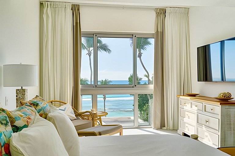 Caribbean Life Paradise,1BDRM & BBQ Beachfront Apt