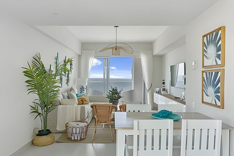 Caribbean Bright Dawn View 1BDRM Beachfront apt.