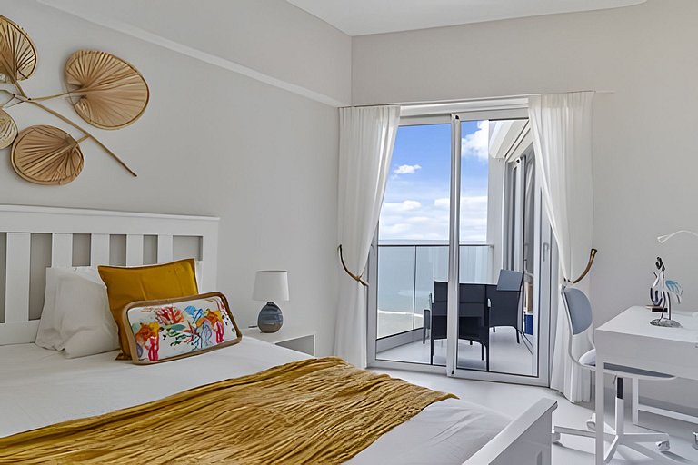 Caribbean Bright Dawn View 1BDRM Beachfront apt.