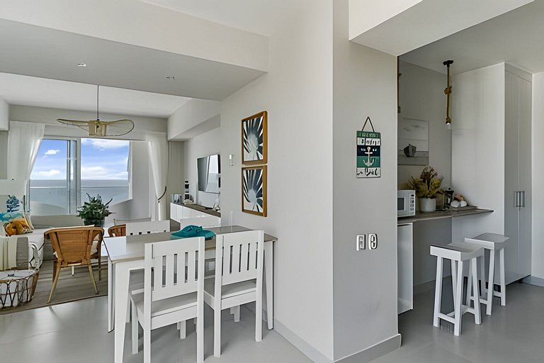 Caribbean Bright Dawn View 1BDRM Beachfront apt.