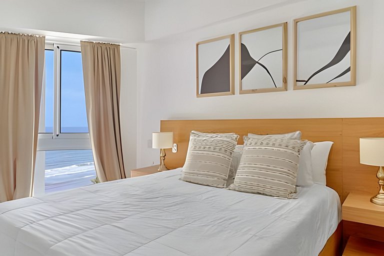 Caribbean Golden Sunset View,1BDRM Beachfront Apt.