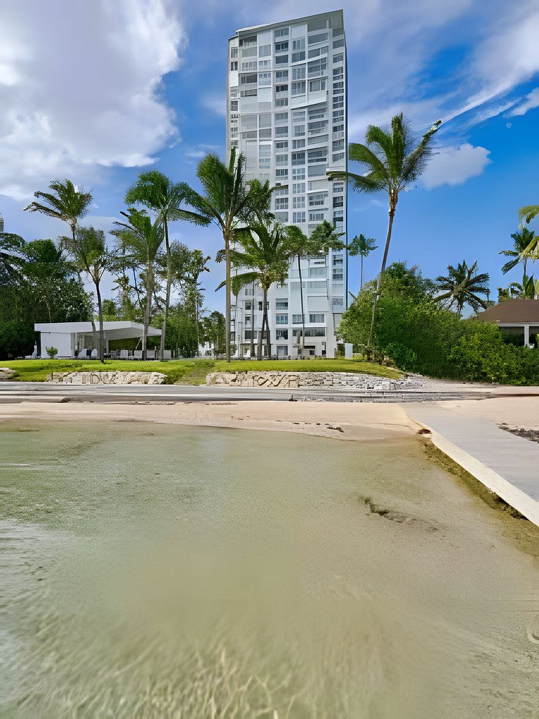 Caribbean Golden Sunset View,1BDRM Beachfront Apt.