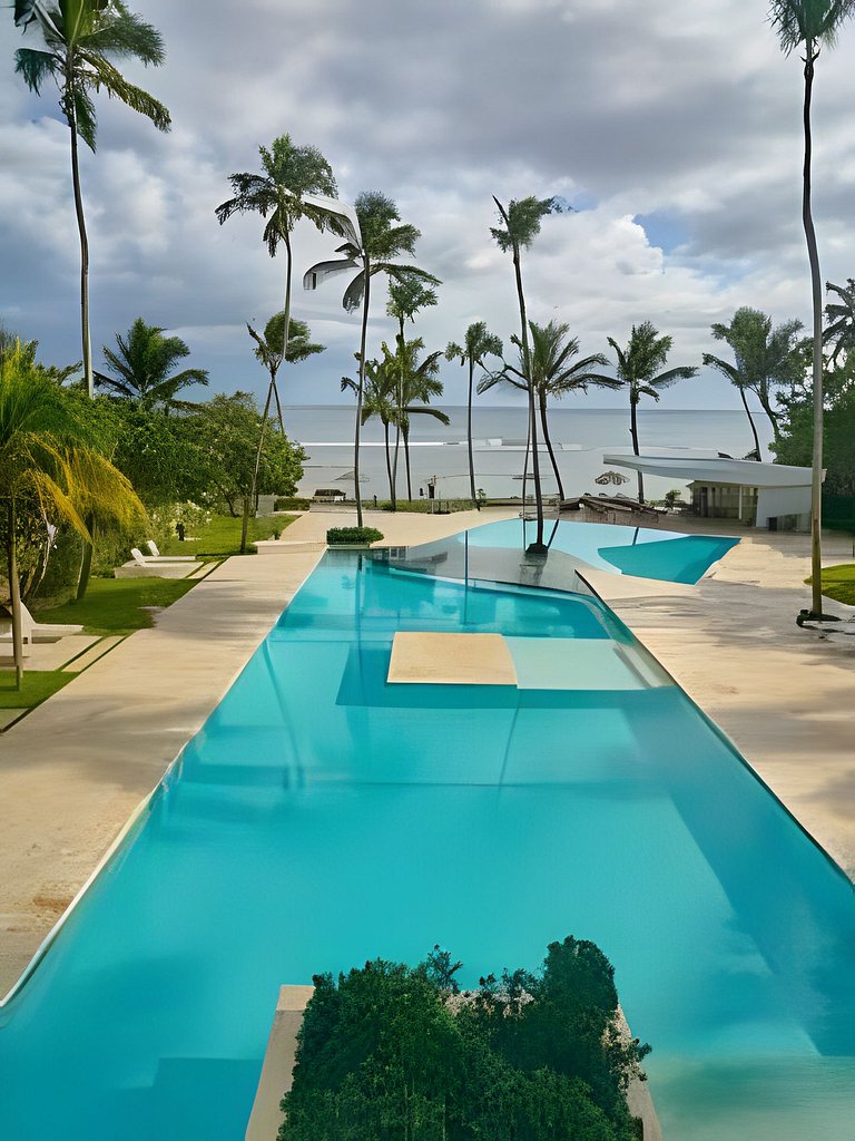 Caribbean Golden Sunset View,1BDRM Beachfront Apt.