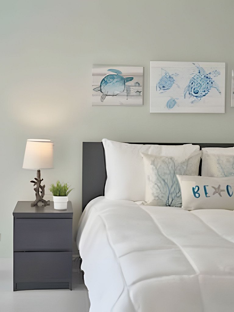 Caribbean Sea Waves View, Beachfront Apt.