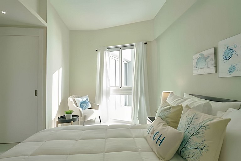 Caribbean Sea Waves View, Beachfront Apt.