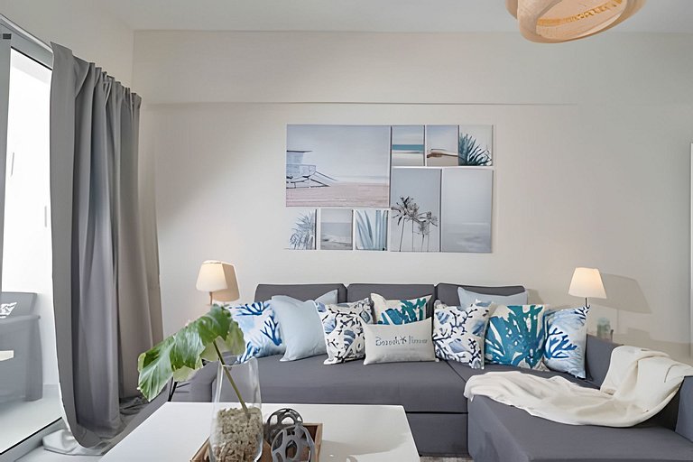 Caribbean Sea Waves View, Beachfront Apt.