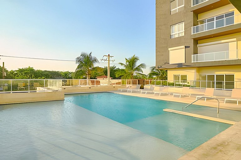 Feel Caribbean Breeze 1bdrm Apt.2min walking beach