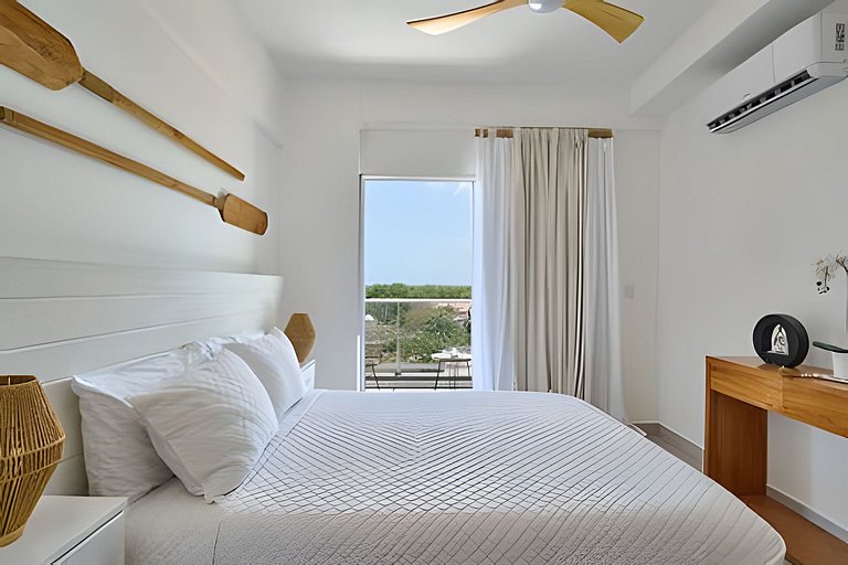 Feel Caribbean Breeze 1bdrm Apt.2min walking beach