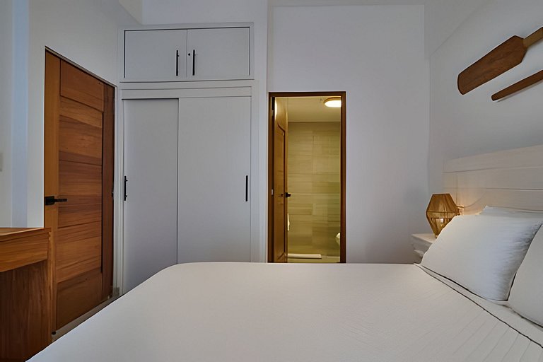 Feel Caribbean Breeze 1bdrm Apt.2min walking beach