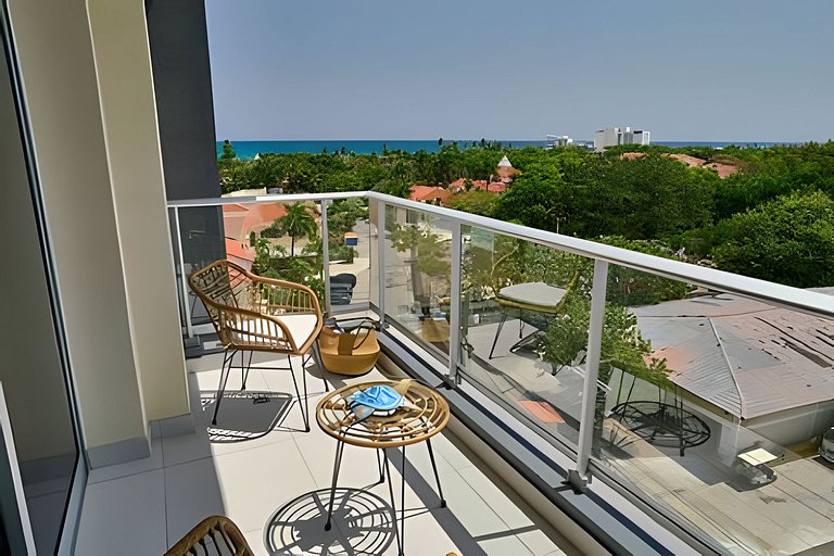 Feel Caribbean Breeze 1bdrm Apt.2min walking beach