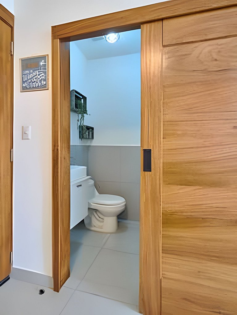 Feel Caribbean Breeze 1bdrm Apt.2min walking beach