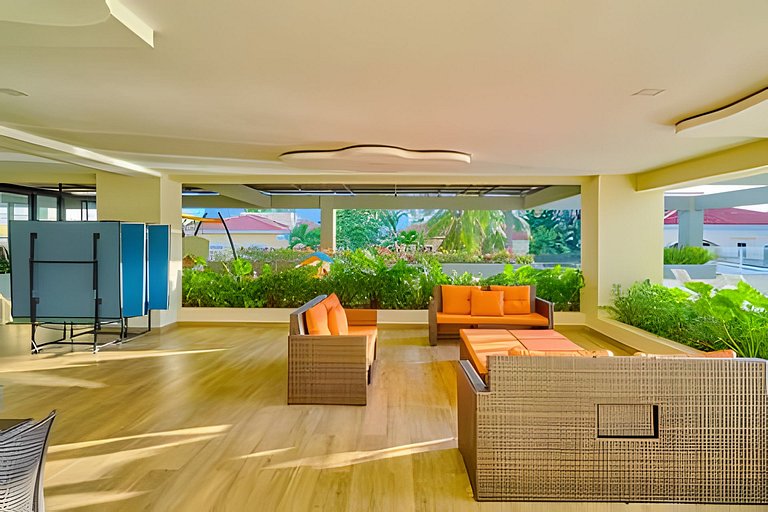 Feel Caribbean Breeze 1bdrm Apt.2min walking beach