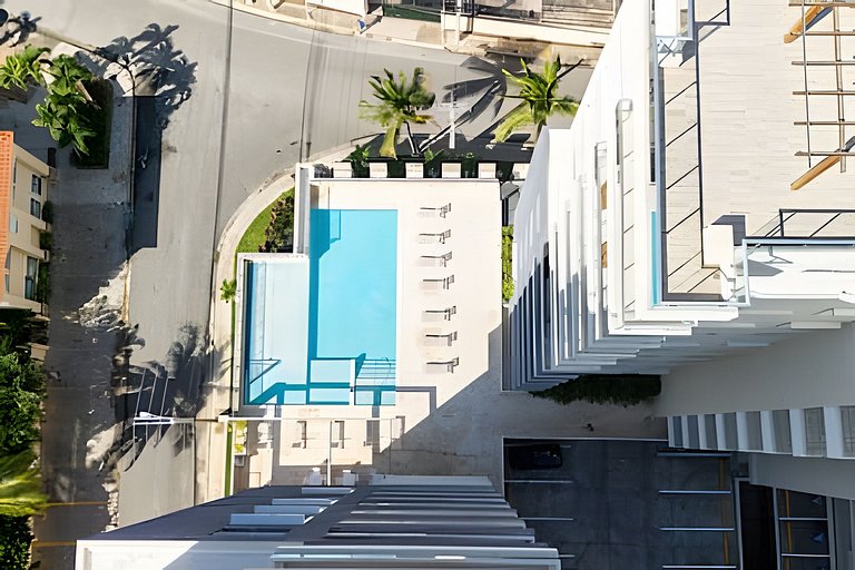 Costal View Apt. Walkable To Beach & Restaurants