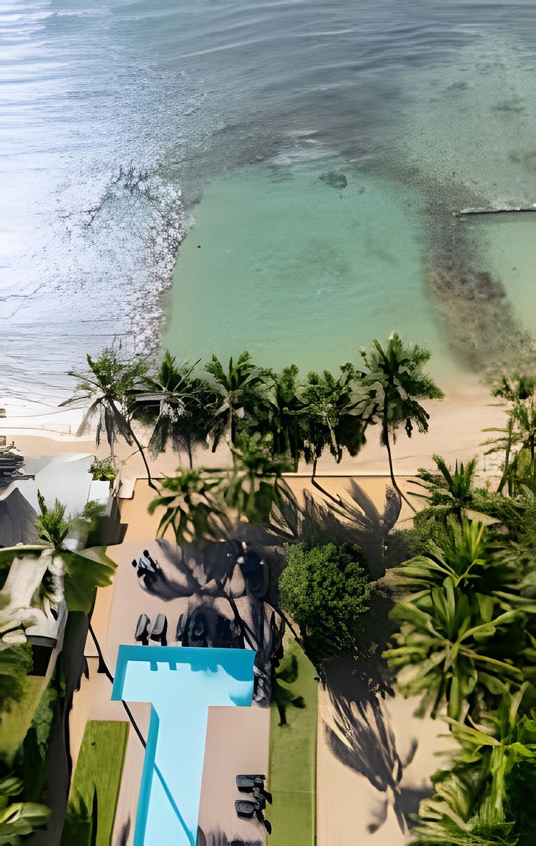 Beachfront cozy & huge Apartment for family trip