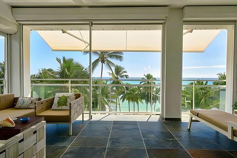 Beachfront cozy & huge Apartment for family trip
