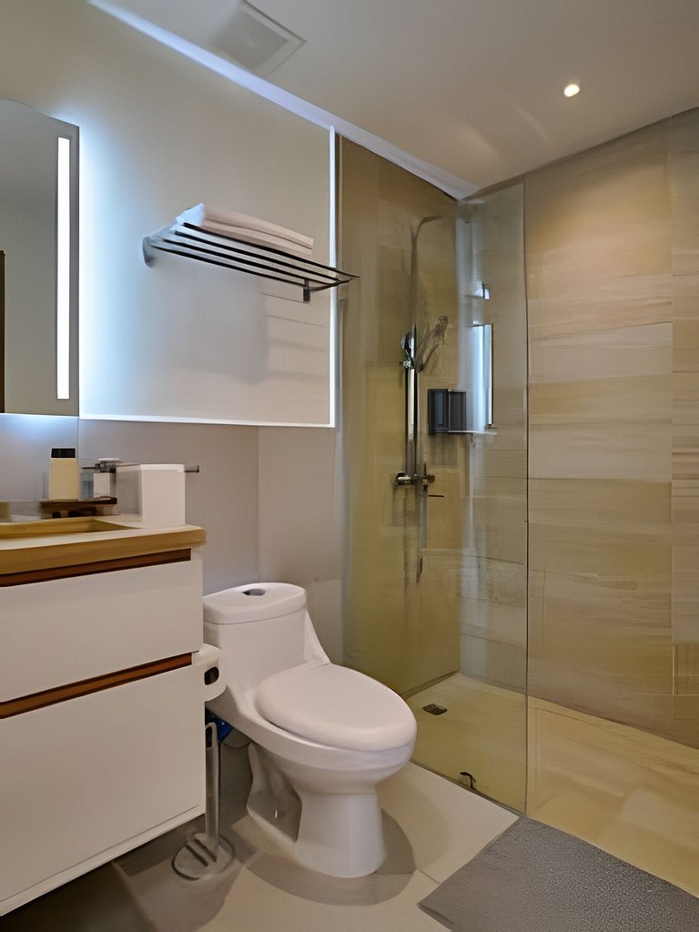 Costal View Apt. Walkable To Beach & Restaurants
