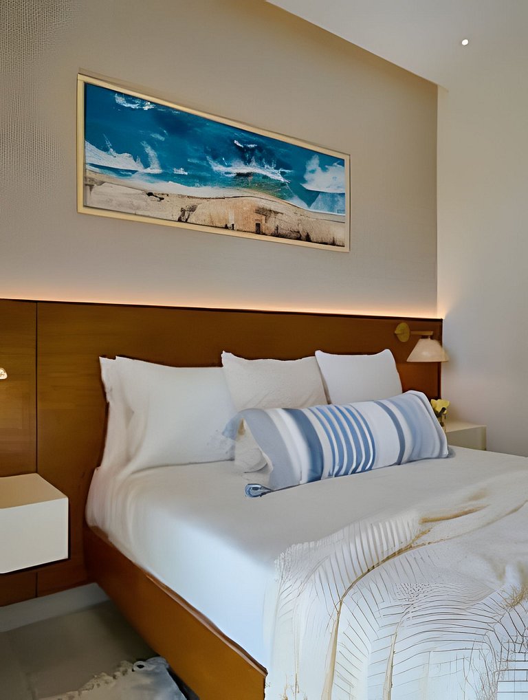 Costal View Apt. Walkable To Beach & Restaurants