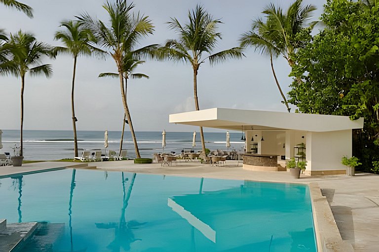 Caribbean Sunscape Beachfront Apartment