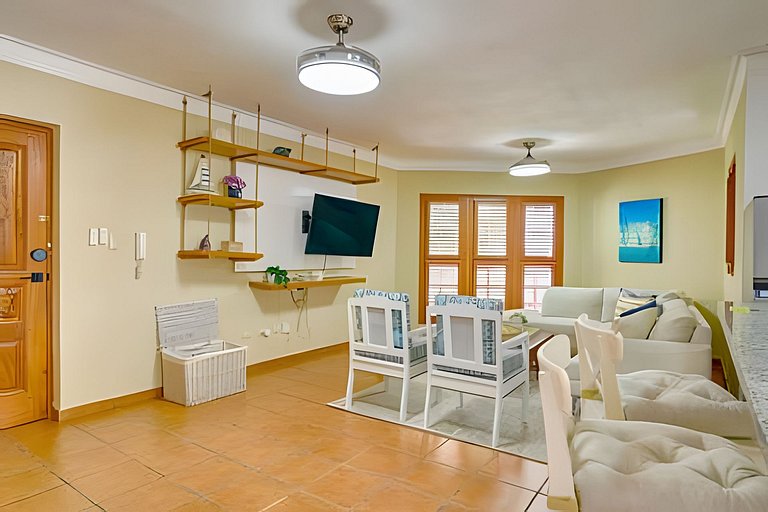 Caribbean Idyllic Vacation at Beachfront 1-BR Apt.
