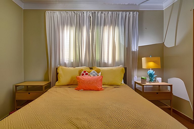 Caribbean Idyllic Vacation at Beachfront 1-BR Apt.
