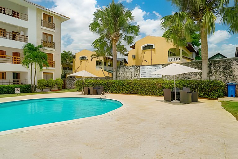 Caribbean Idyllic Vacation at Beachfront 1-BR Apt.