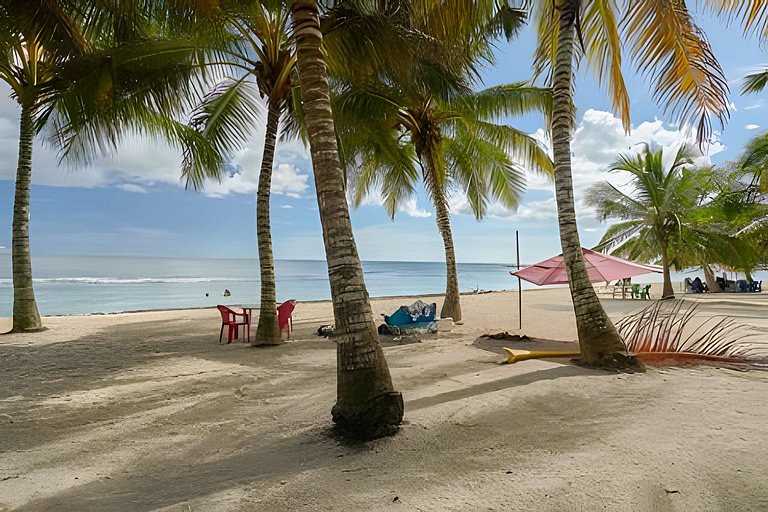Beachside Heaven Sea View 1bdrm Apartment