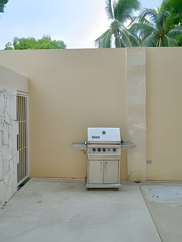 Beachside Heaven Sea View 1bdrm Apartment