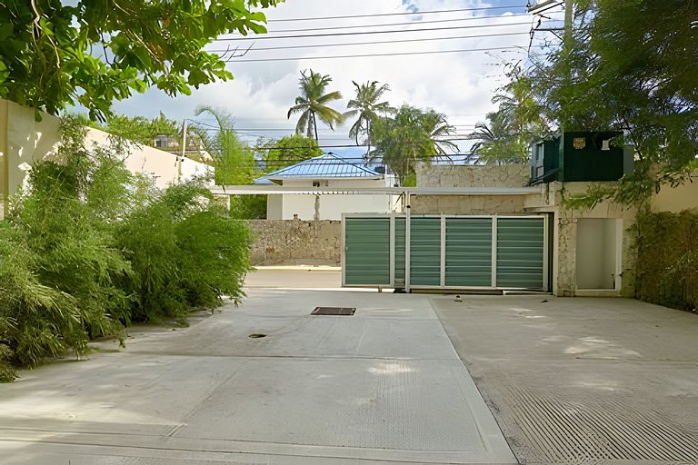 Beachside Heaven Sea View 1bdrm Apartment