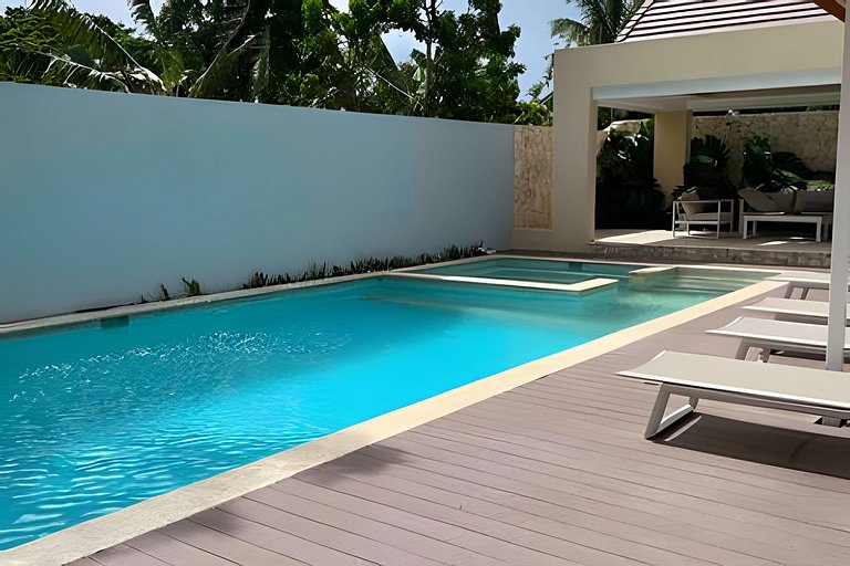 Beachside Heaven Sea View 1bdrm Apartment