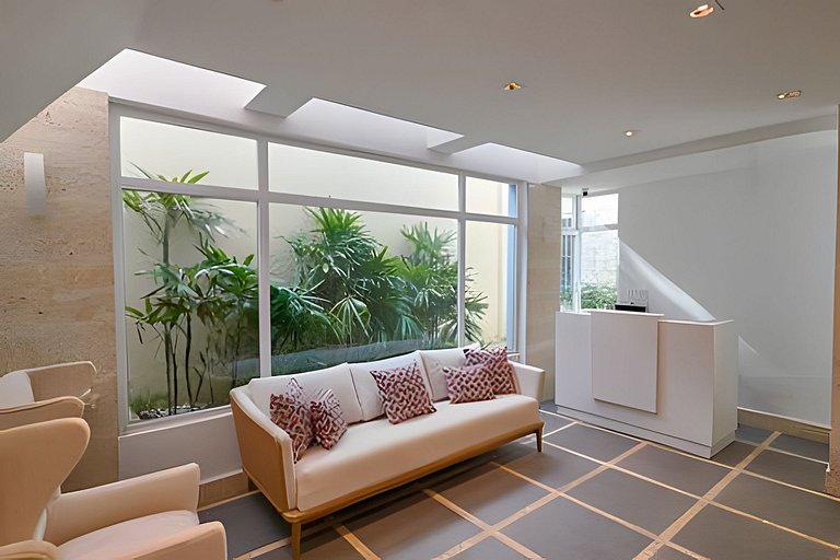 Beachside Heaven Sea View 1bdrm Apartment