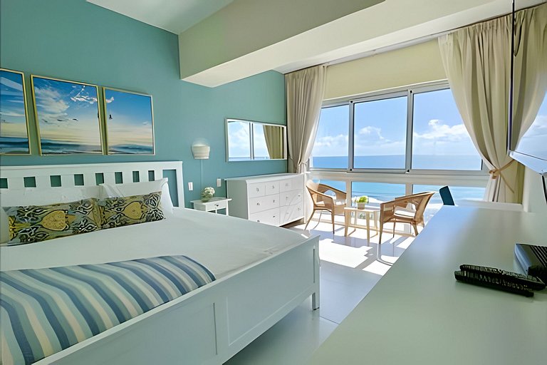 Caribbean Ocean View, 2BDRM Beachfront Apartment