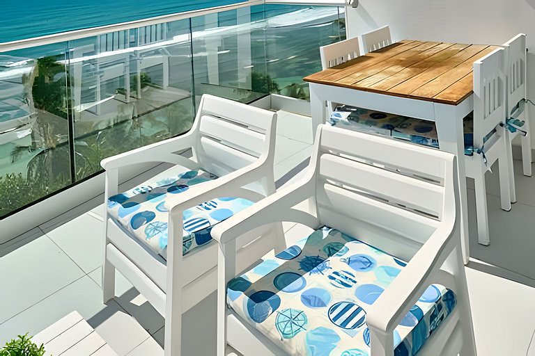 Caribbean Ocean View, 2BDRM Beachfront Apartment