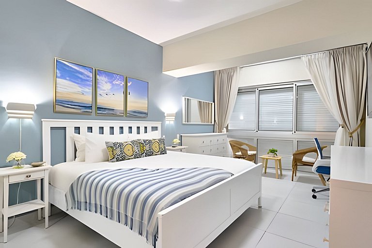 Caribbean Ocean View, 2BDRM Beachfront Apartment