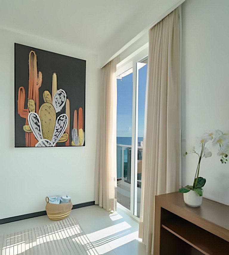 Beachside 1BDR Dreamy Apt.| BBQ + Pool & Sea View