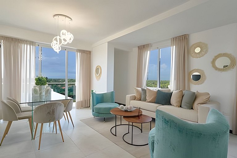 Beachside 1BDR Dreamy Apt.| BBQ + Pool & Sea View