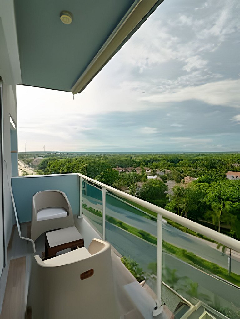 Beachside 1BDR Dreamy Apt.| BBQ + Pool & Sea View