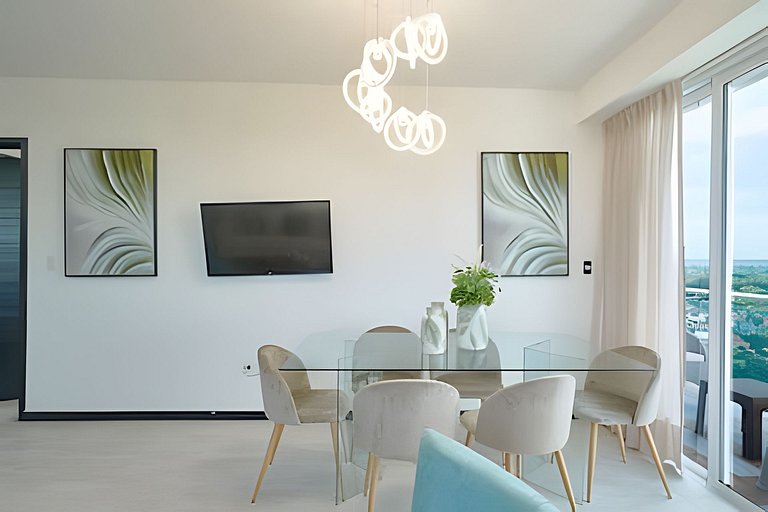 Beachside 1BDR Dreamy Apt.| BBQ + Pool & Sea View