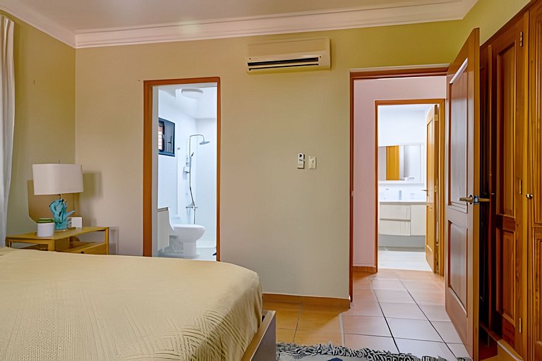 Caribbean Beachfront Living, Apartment
