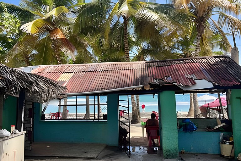 Beachside 1BDR Dreamy Apt.| BBQ + Pool & Sea View