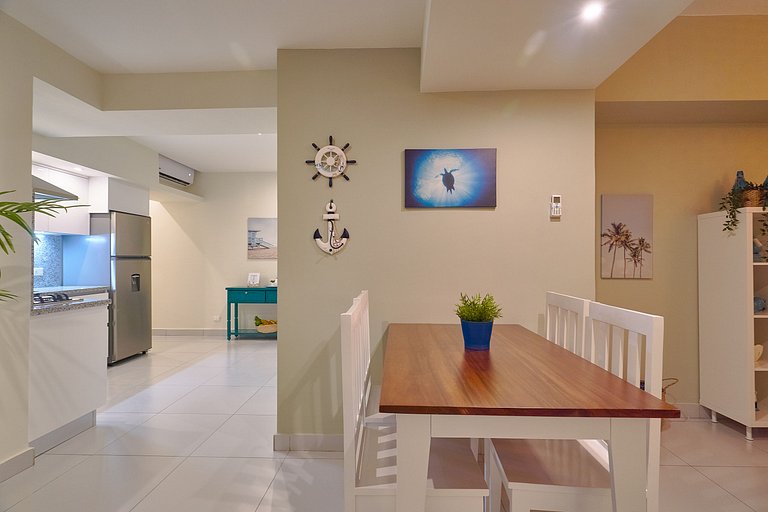 Caribbean Beachfront Apartment. W/ Scenic view